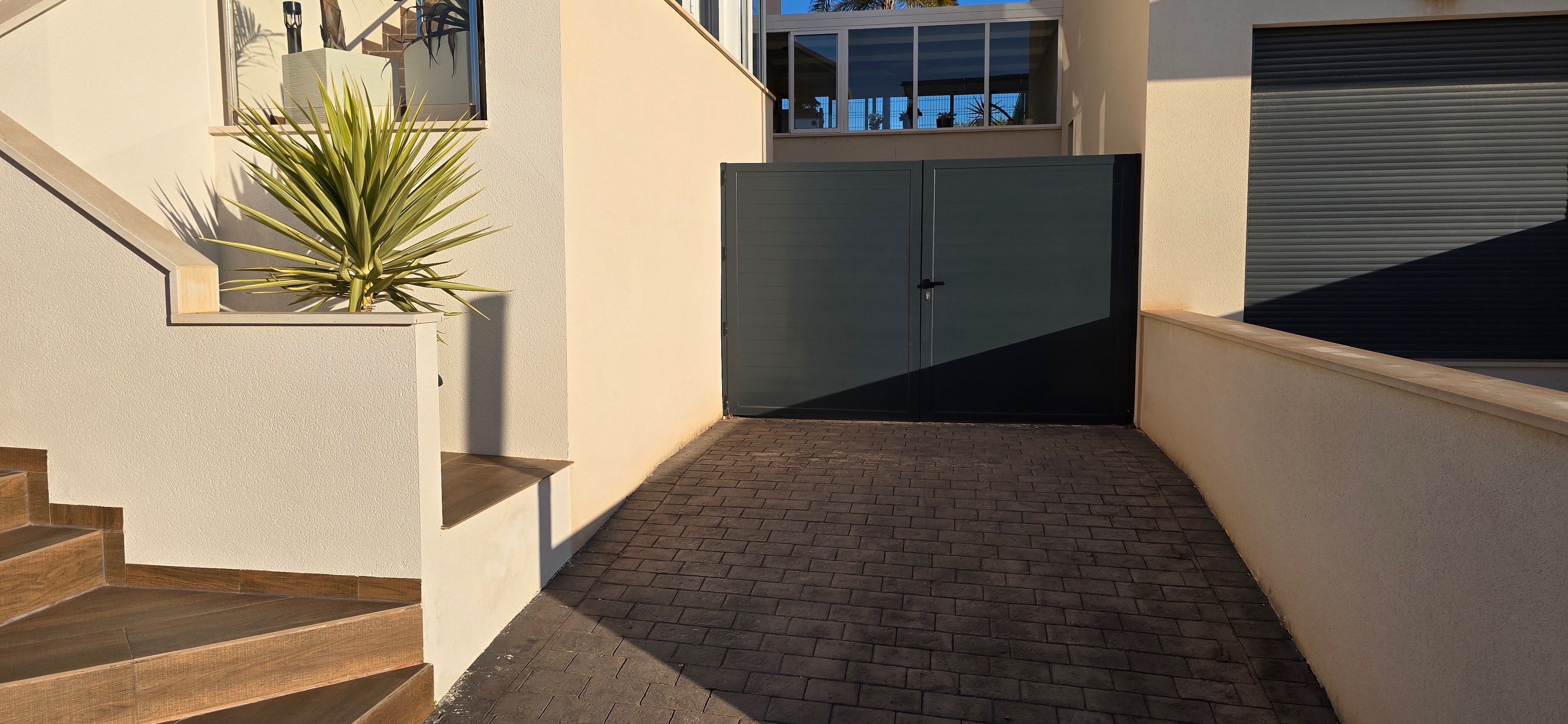 Buitenkant huis foto 5